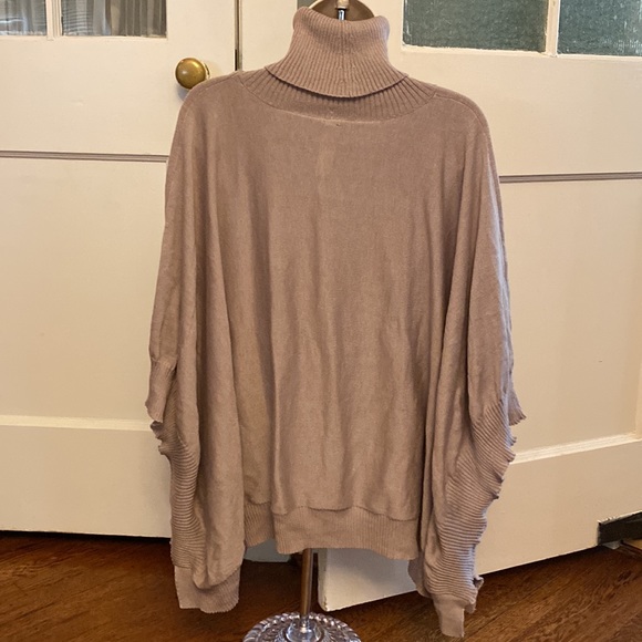 SAVVI C9 SM/MD Tan Turtle Neck Poncho Sweater - Picture 2 of 9